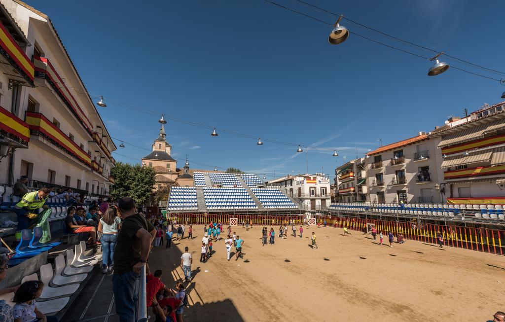 Hostal Arkanta Arganda Del Rey Exterior photo